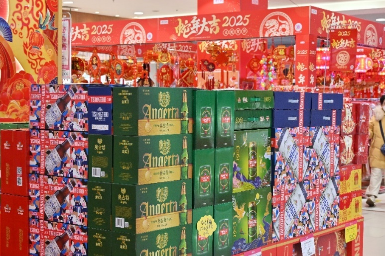 国货潮品点“亮”年经济 花样焕“新”换出消费新活力