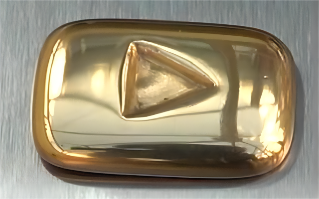 美联储纪要前黄金站稳3300！多头下一关3368，空头防线3285？